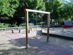 Schaukel mit einem Schaukelsitz